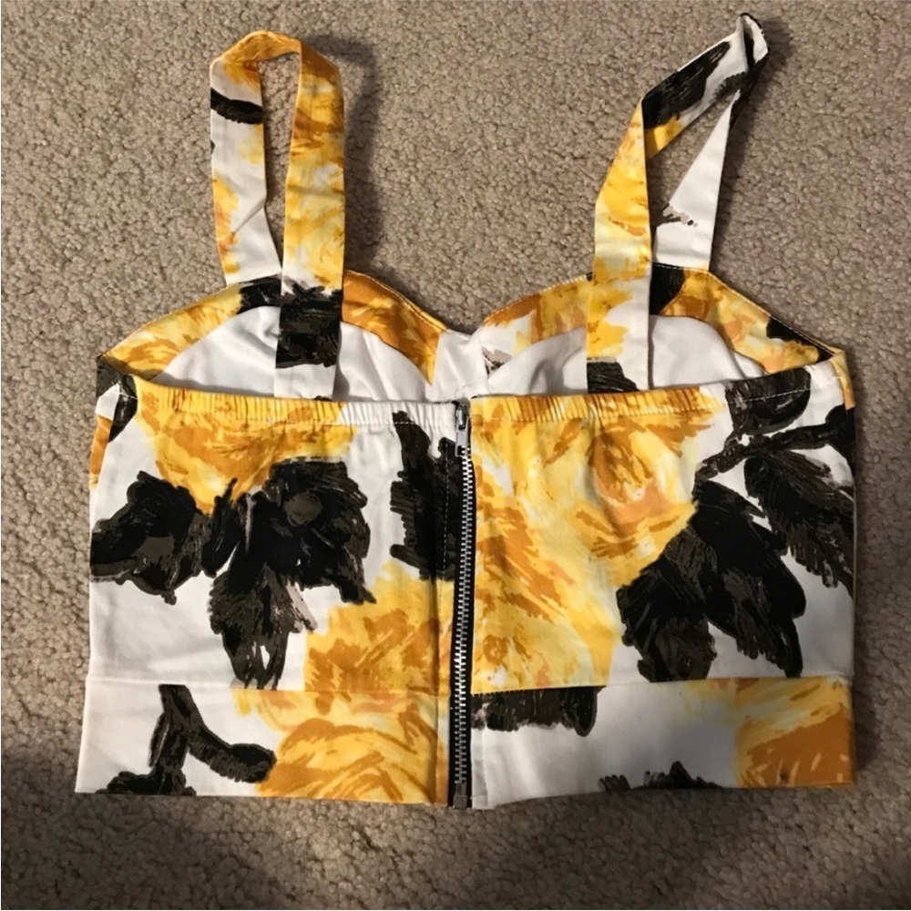 Tobi floral crop top S - Picture 2 of 5